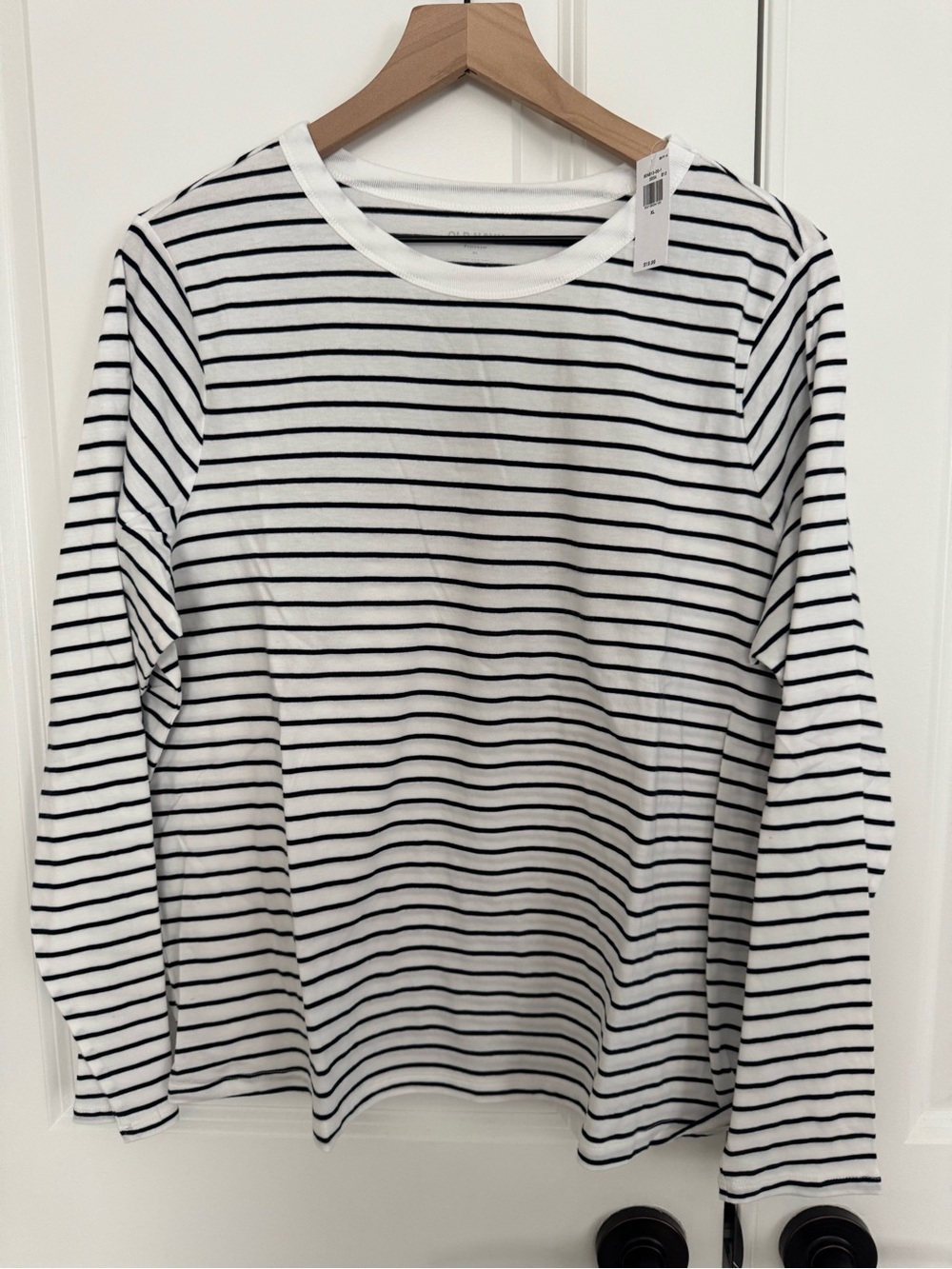 Old Navy White & Black Striped Long-Sleeve Tee